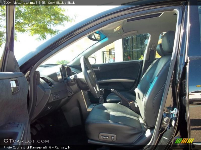 Onyx Black / Black 2004 Nissan Maxima 3.5 SE