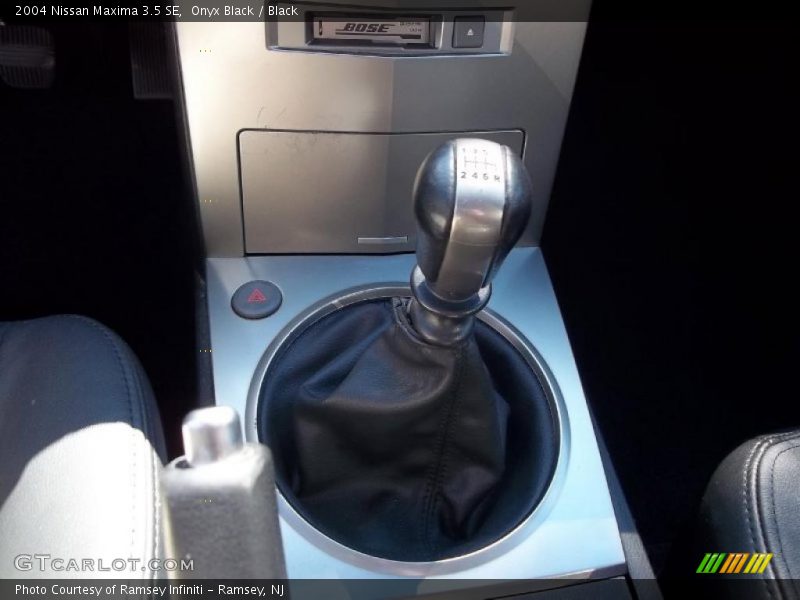 Onyx Black / Black 2004 Nissan Maxima 3.5 SE