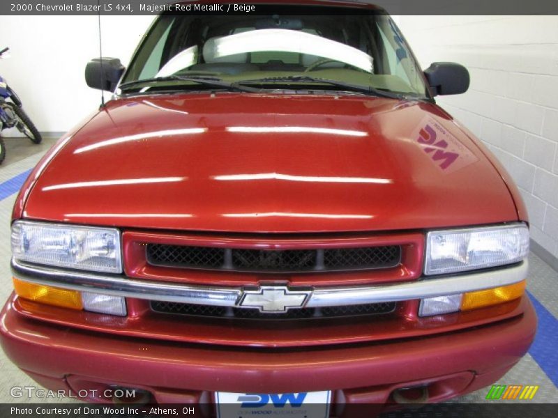 Majestic Red Metallic / Beige 2000 Chevrolet Blazer LS 4x4