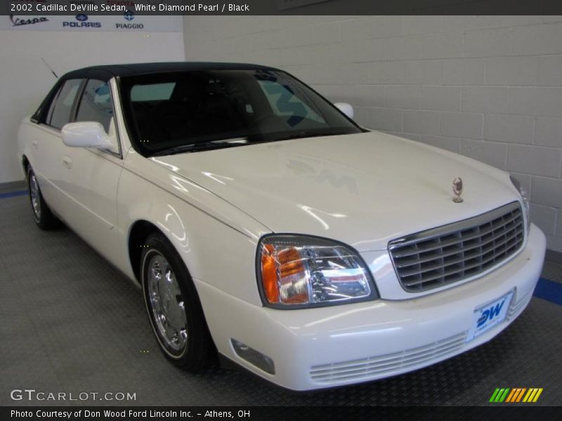 White Diamond Pearl / Black 2002 Cadillac DeVille Sedan