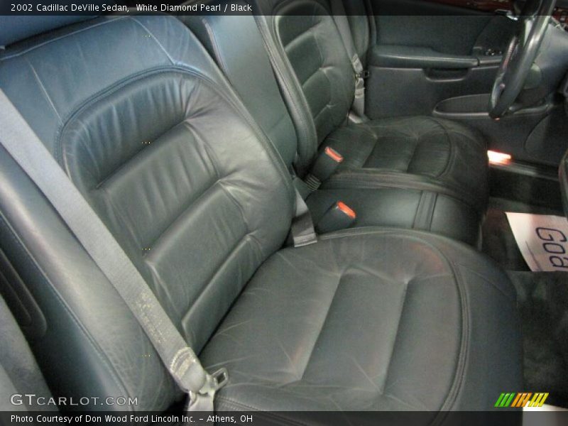 White Diamond Pearl / Black 2002 Cadillac DeVille Sedan
