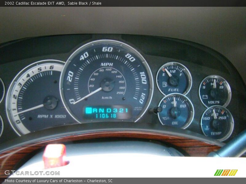  2002 Escalade EXT AWD EXT AWD Gauges