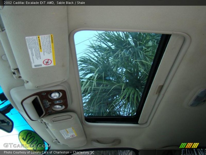 Sable Black / Shale 2002 Cadillac Escalade EXT AWD