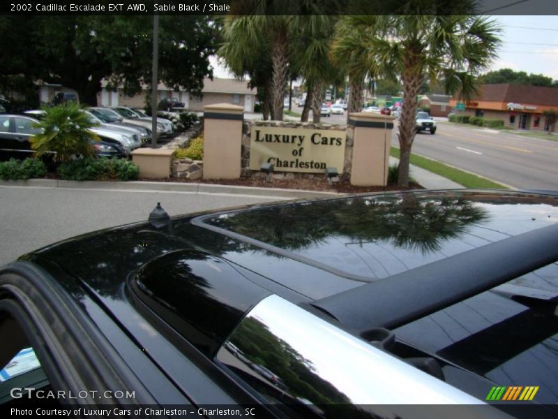 Sable Black / Shale 2002 Cadillac Escalade EXT AWD