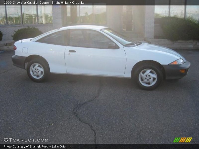 Bright White / Graphite 1999 Chevrolet Cavalier Coupe