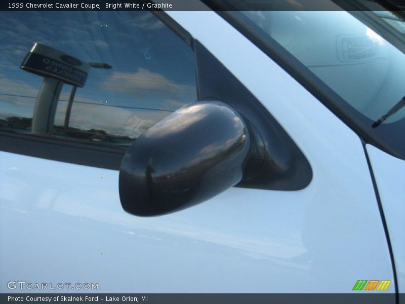 Bright White / Graphite 1999 Chevrolet Cavalier Coupe
