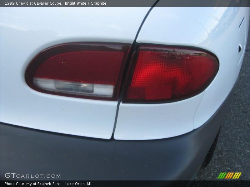 Bright White / Graphite 1999 Chevrolet Cavalier Coupe