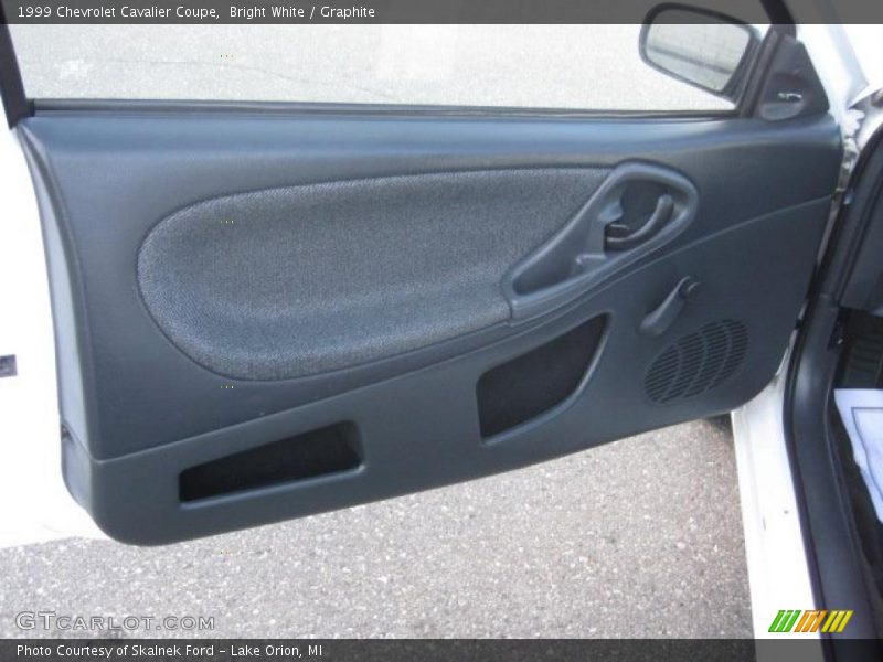 Door Panel of 1999 Cavalier Coupe