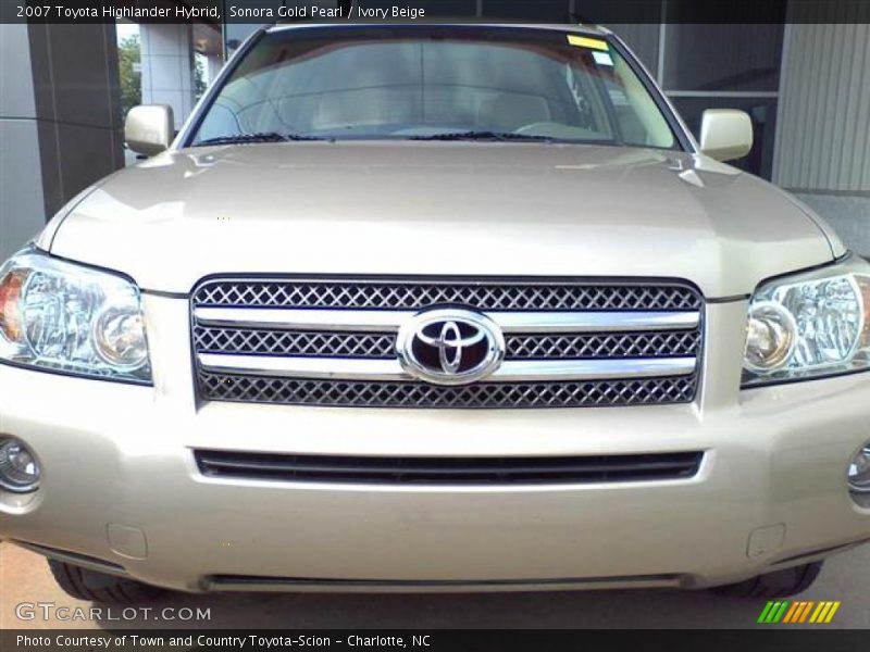 Sonora Gold Pearl / Ivory Beige 2007 Toyota Highlander Hybrid