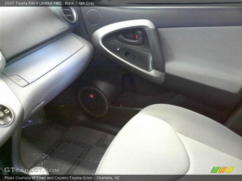 Black / Ash Gray 2007 Toyota RAV4 Limited 4WD
