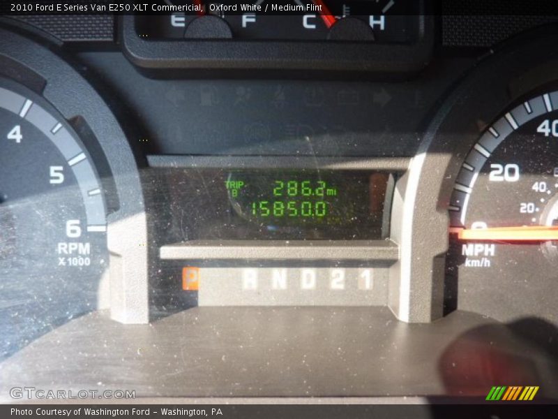 Oxford White / Medium Flint 2010 Ford E Series Van E250 XLT Commericial