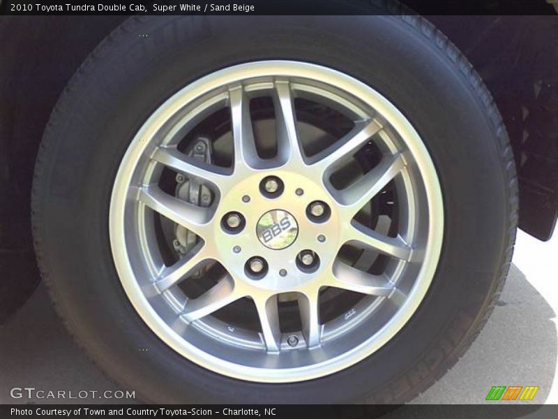 Super White / Sand Beige 2010 Toyota Tundra Double Cab