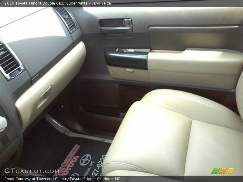 Super White / Sand Beige 2010 Toyota Tundra Double Cab