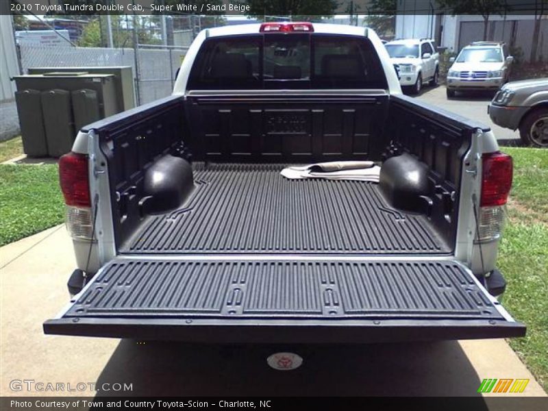 Super White / Sand Beige 2010 Toyota Tundra Double Cab
