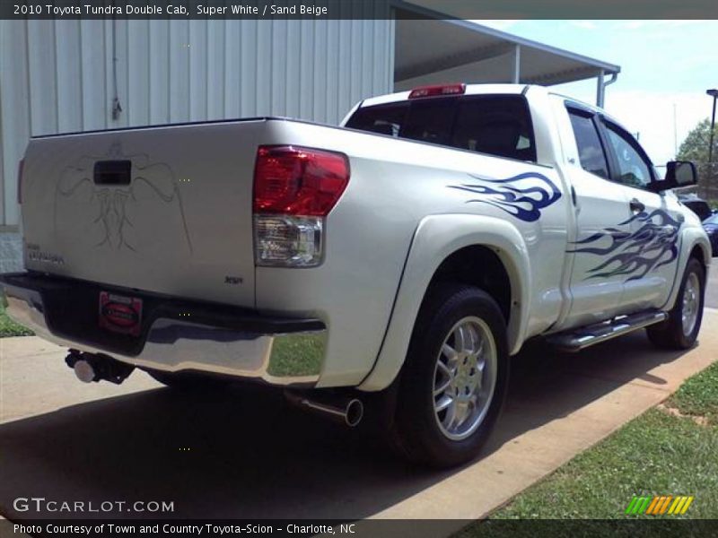 Super White / Sand Beige 2010 Toyota Tundra Double Cab