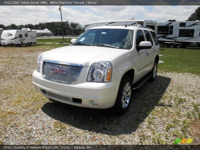 White Diamond Tintcoat / Ebony 2011 GMC Yukon Denali AWD