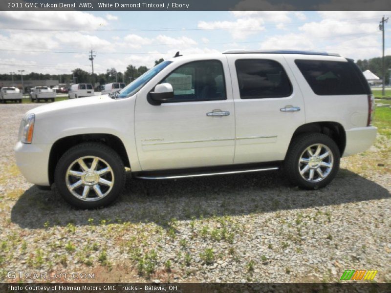 White Diamond Tintcoat / Ebony 2011 GMC Yukon Denali AWD