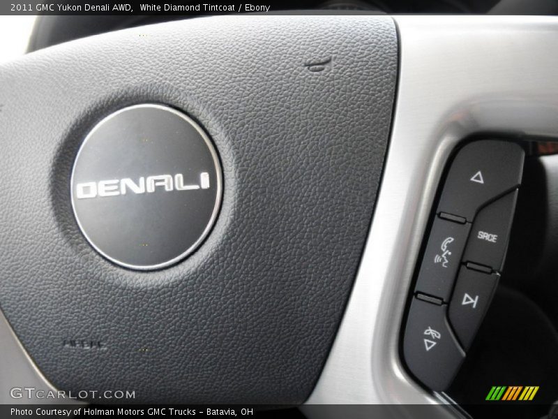 White Diamond Tintcoat / Ebony 2011 GMC Yukon Denali AWD