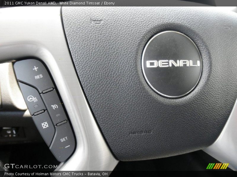 White Diamond Tintcoat / Ebony 2011 GMC Yukon Denali AWD