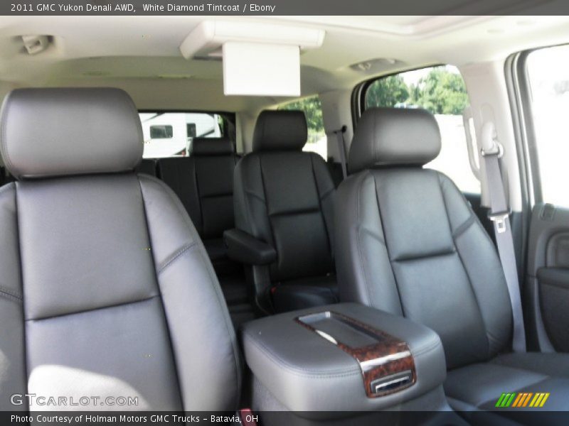 White Diamond Tintcoat / Ebony 2011 GMC Yukon Denali AWD
