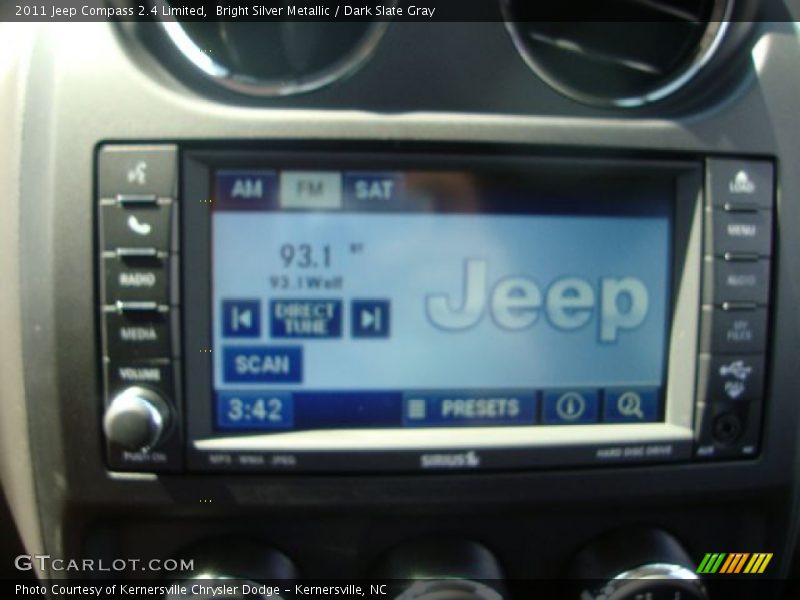 Bright Silver Metallic / Dark Slate Gray 2011 Jeep Compass 2.4 Limited