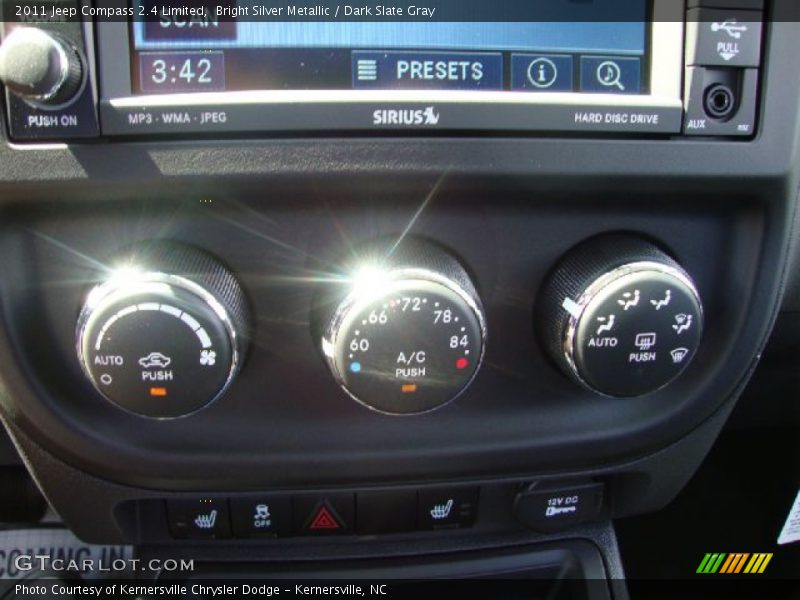 Controls of 2011 Compass 2.4 Limited
