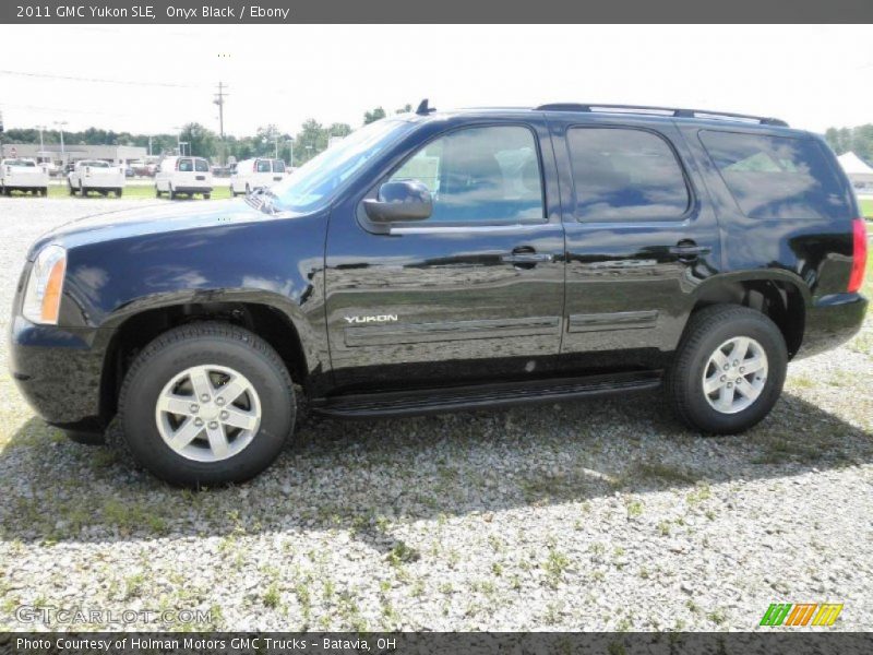 Onyx Black / Ebony 2011 GMC Yukon SLE