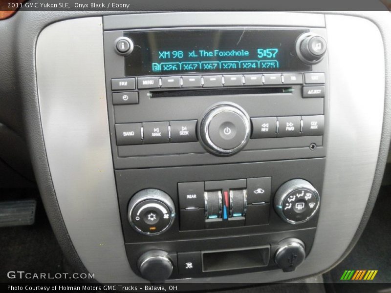 Onyx Black / Ebony 2011 GMC Yukon SLE