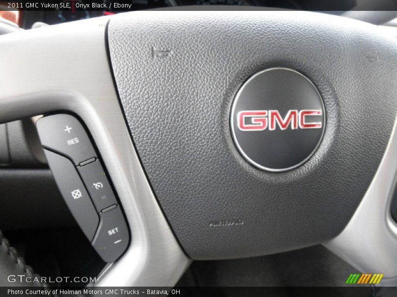 Onyx Black / Ebony 2011 GMC Yukon SLE