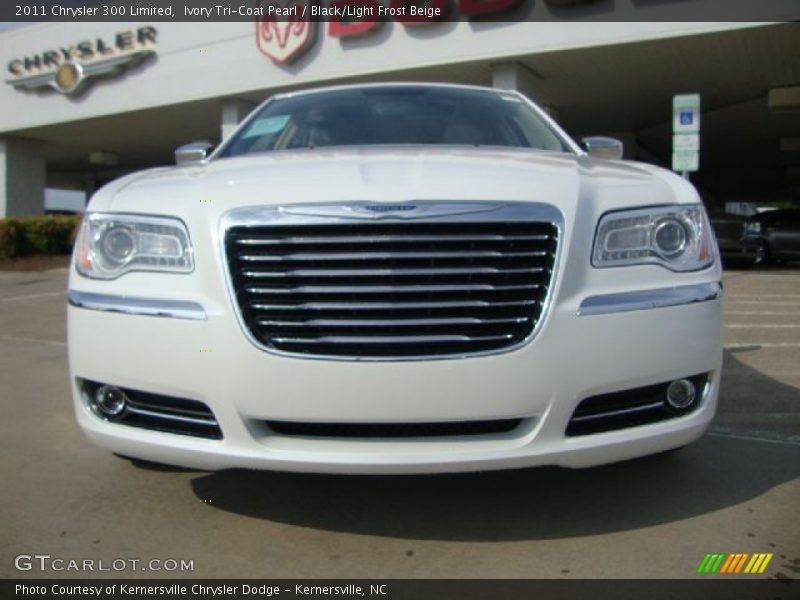 Ivory Tri-Coat Pearl / Black/Light Frost Beige 2011 Chrysler 300 Limited