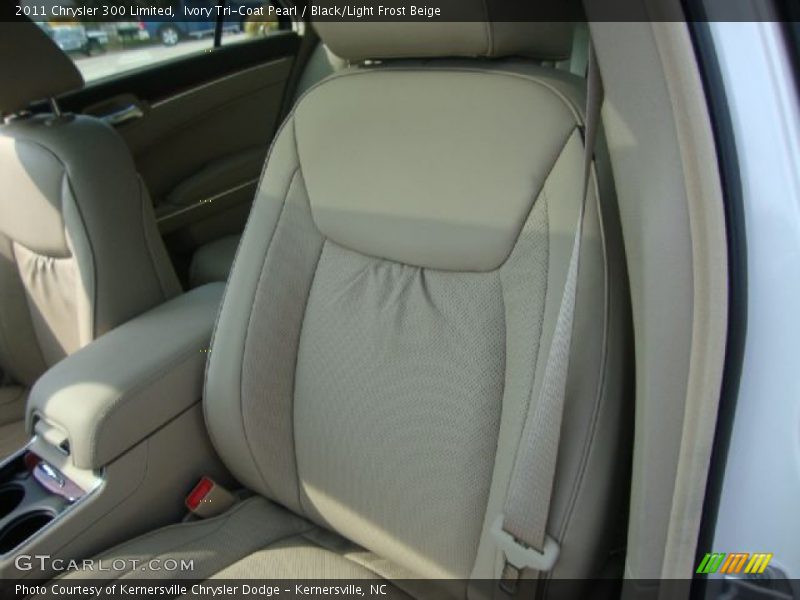 Ivory Tri-Coat Pearl / Black/Light Frost Beige 2011 Chrysler 300 Limited