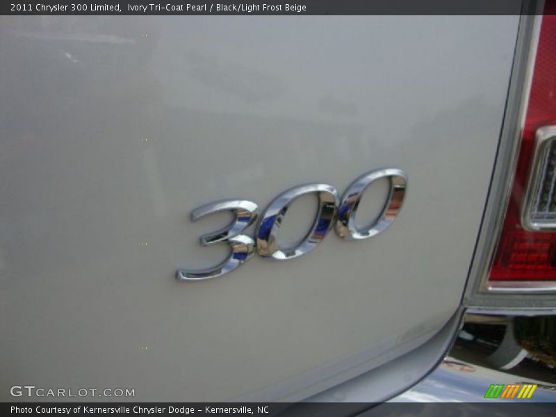 Ivory Tri-Coat Pearl / Black/Light Frost Beige 2011 Chrysler 300 Limited