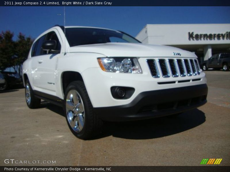 Bright White / Dark Slate Gray 2011 Jeep Compass 2.4 Limited