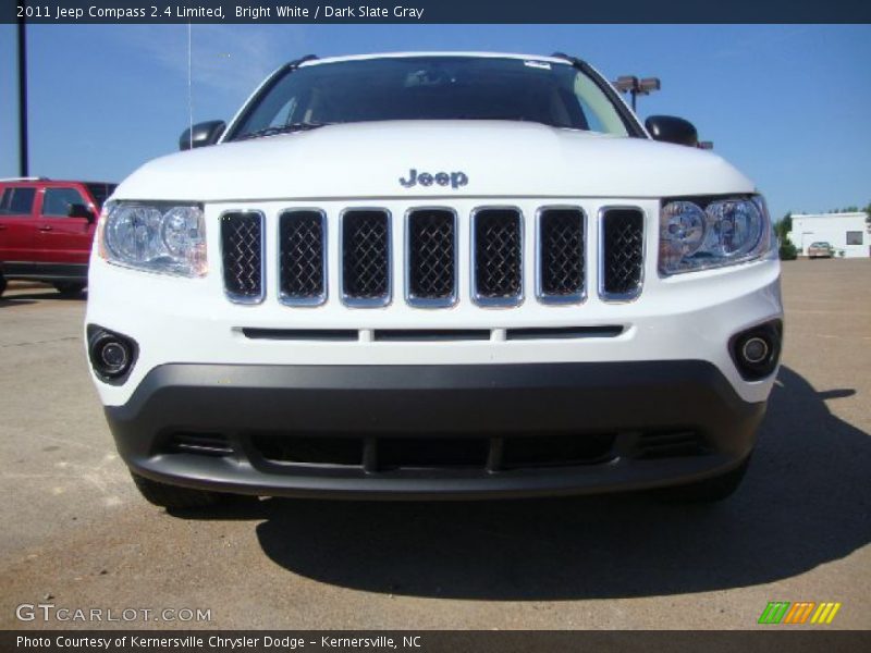 Bright White / Dark Slate Gray 2011 Jeep Compass 2.4 Limited