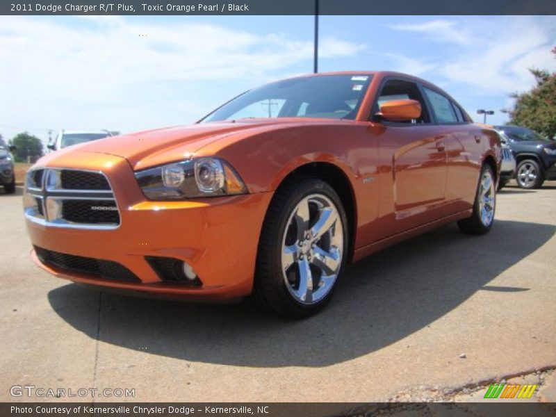 Toxic Orange Pearl / Black 2011 Dodge Charger R/T Plus