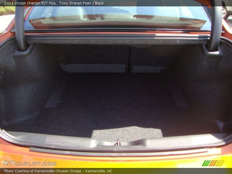 Toxic Orange Pearl / Black 2011 Dodge Charger R/T Plus