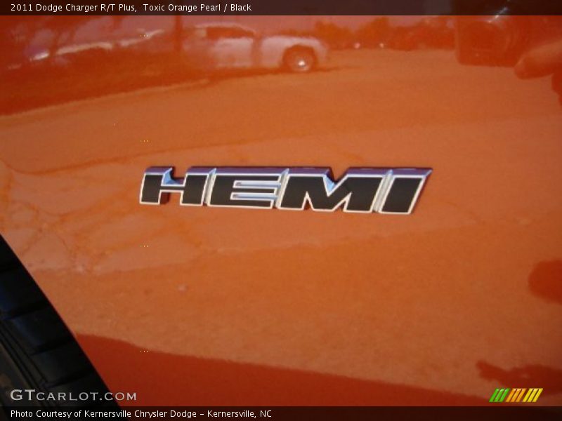 Toxic Orange Pearl / Black 2011 Dodge Charger R/T Plus
