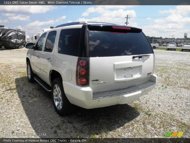 White Diamond Tintcoat / Ebony 2011 GMC Yukon Denali AWD