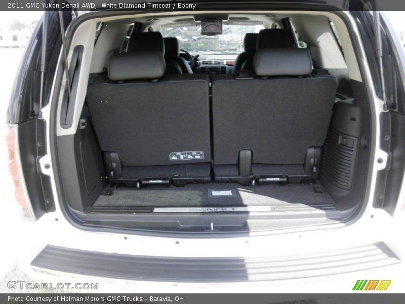 White Diamond Tintcoat / Ebony 2011 GMC Yukon Denali AWD