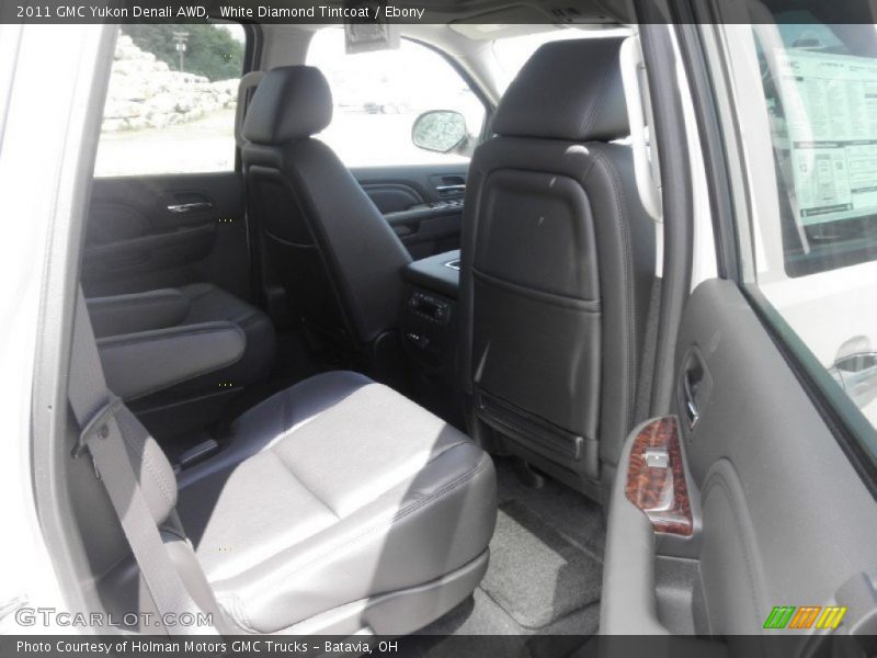 White Diamond Tintcoat / Ebony 2011 GMC Yukon Denali AWD