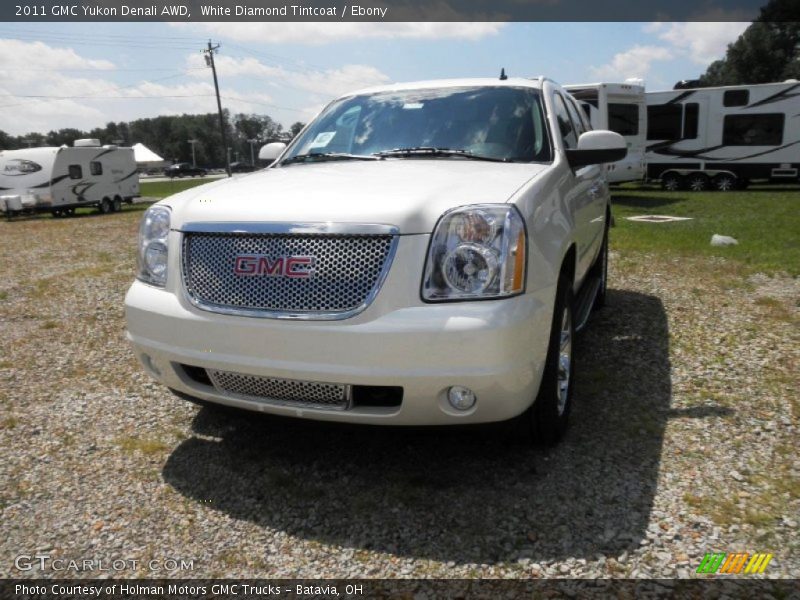 White Diamond Tintcoat / Ebony 2011 GMC Yukon Denali AWD