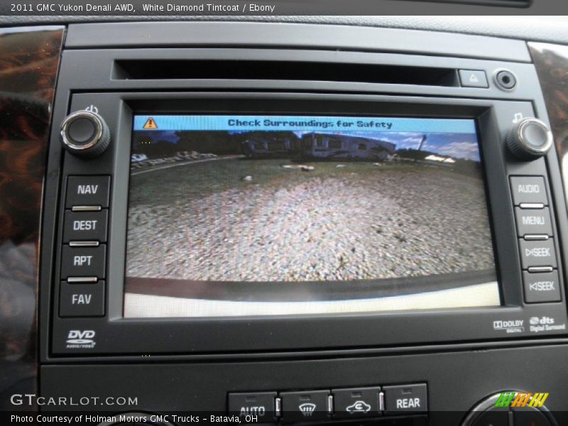 White Diamond Tintcoat / Ebony 2011 GMC Yukon Denali AWD
