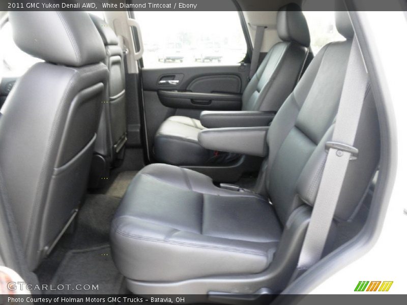 White Diamond Tintcoat / Ebony 2011 GMC Yukon Denali AWD