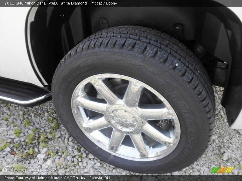 White Diamond Tintcoat / Ebony 2011 GMC Yukon Denali AWD