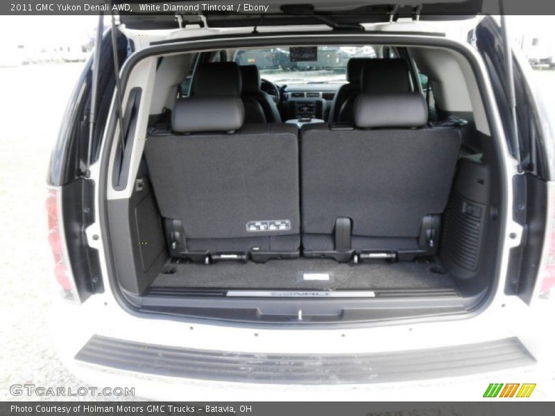 White Diamond Tintcoat / Ebony 2011 GMC Yukon Denali AWD