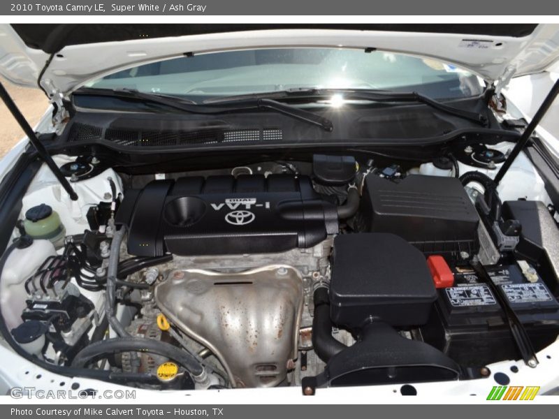 Super White / Ash Gray 2010 Toyota Camry LE
