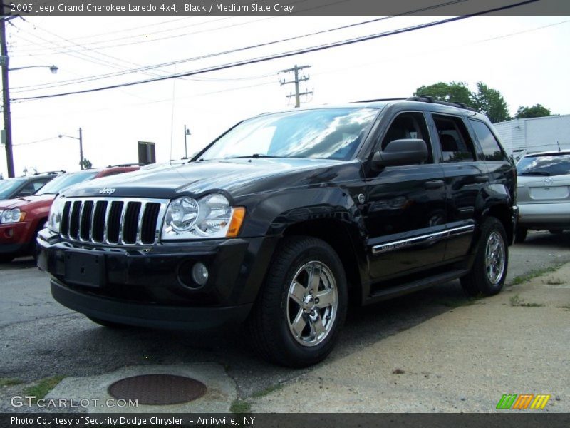 Black / Medium Slate Gray 2005 Jeep Grand Cherokee Laredo 4x4