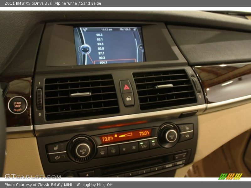 Alpine White / Sand Beige 2011 BMW X5 xDrive 35i