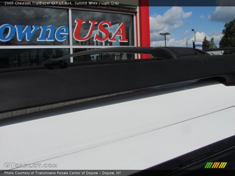 Summit White / Light Gray 2005 Chevrolet TrailBlazer EXT LT 4x4