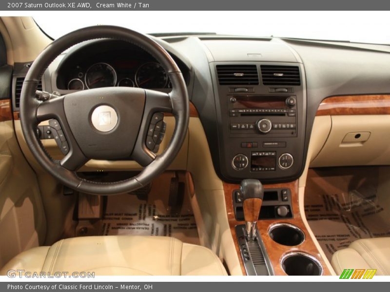 Cream White / Tan 2007 Saturn Outlook XE AWD